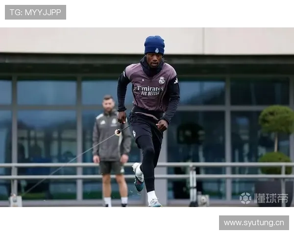 卡马文加：对抗能力与覆盖范围如何支撑中场防守